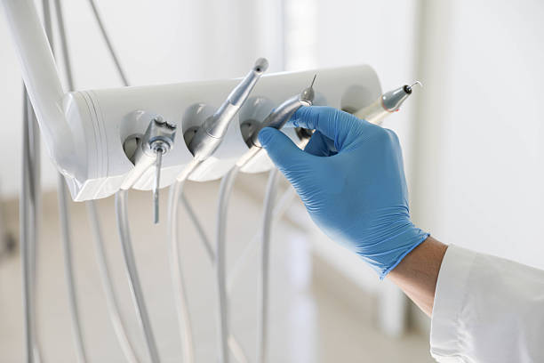 Professional Tooth Extraction technician working in Enon, VA